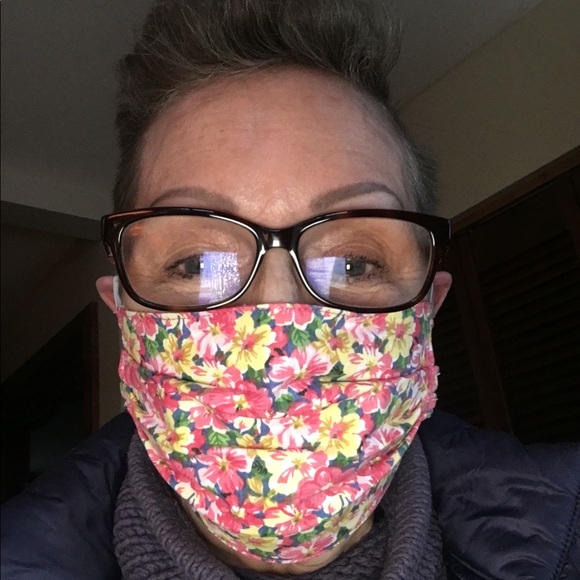 Meet your Posher, Laurie - Picture 1 of 1